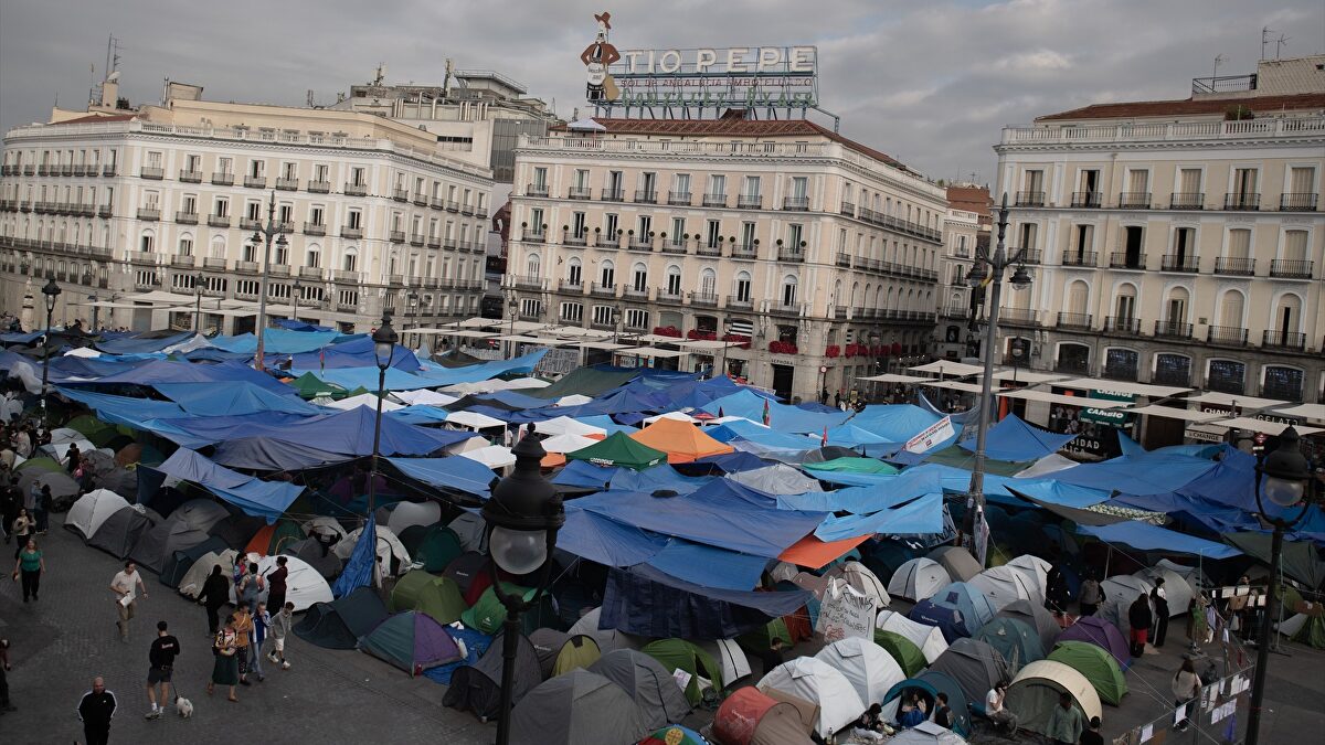 Hacen lo que les da la gana con España