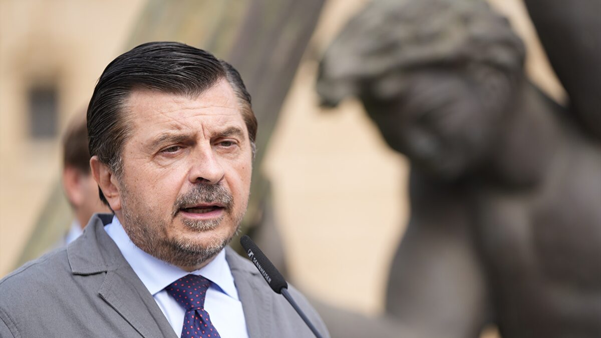 Manifiesto del PP-A en defensa de Ceuta tras  bloqueo  de la izquierda a la declaración institucional del Parlamento