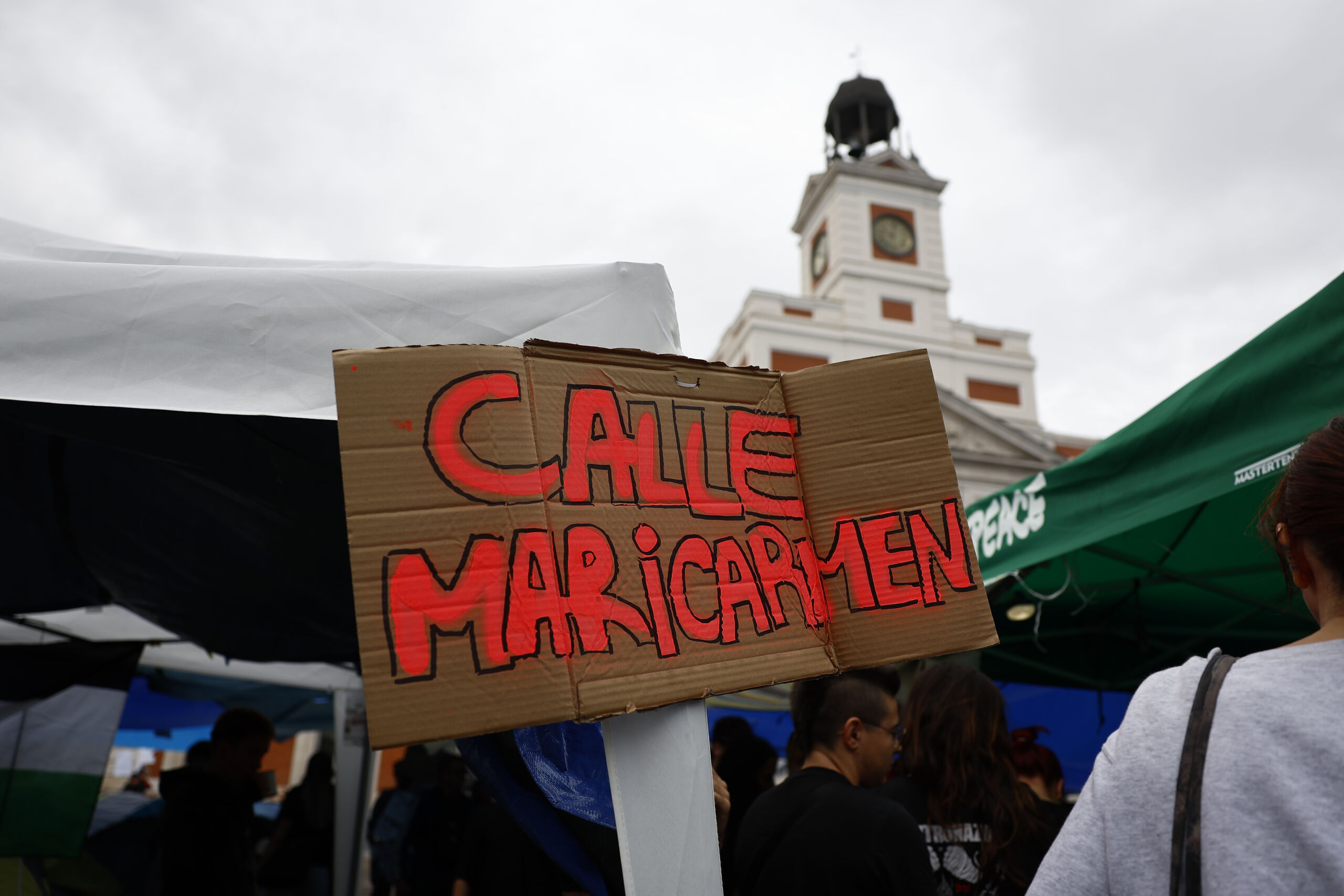 Sánchez usa a Maricarmen para ocultar la realidad de la vivienda: 1,5 millones de personas más para 30.000 casas