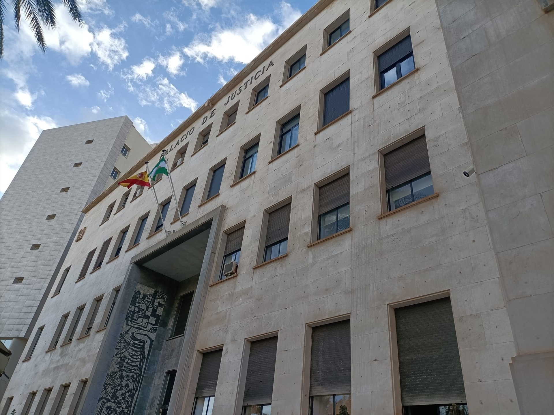 Condenado a 7 años el tutor que abusó de su alumno y utilizó sus prácticas para chantajearle