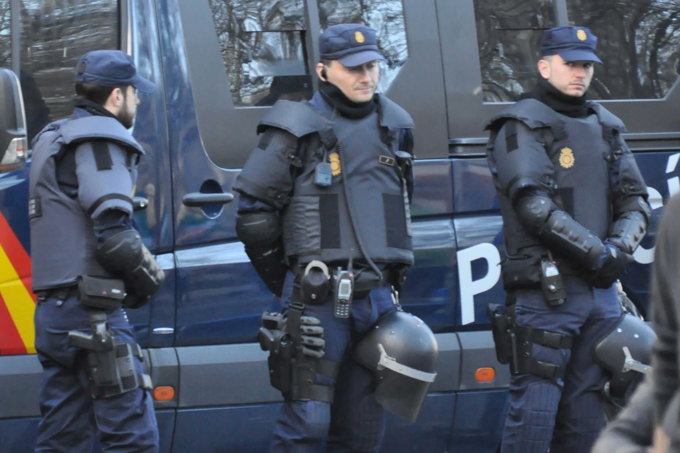 Macabro hallazgo en Lorca: un cadáver con un cuchillo en el pecho y un detenido con sangre