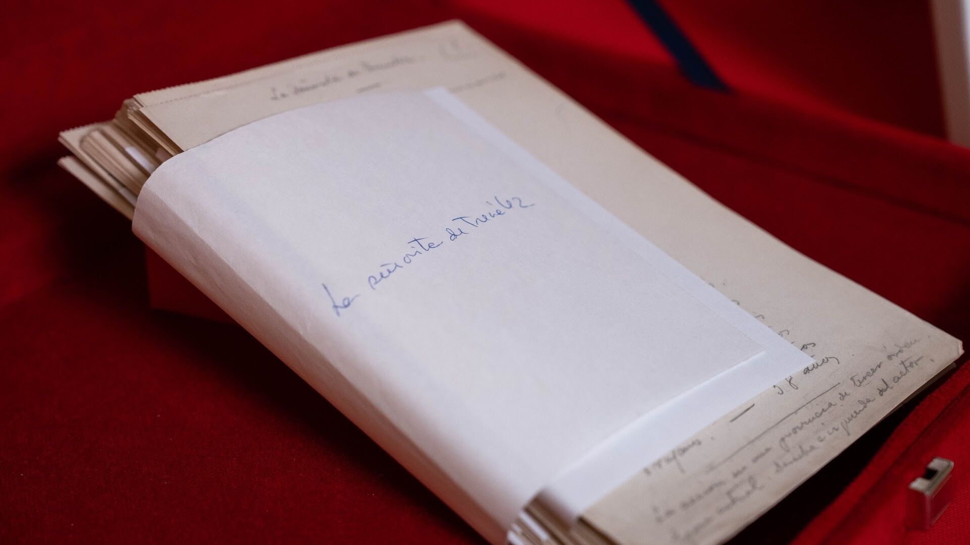 El manuscrito de 'La señorita de Trevélez' de Carlos Arniches llega a la Caja de las Letras