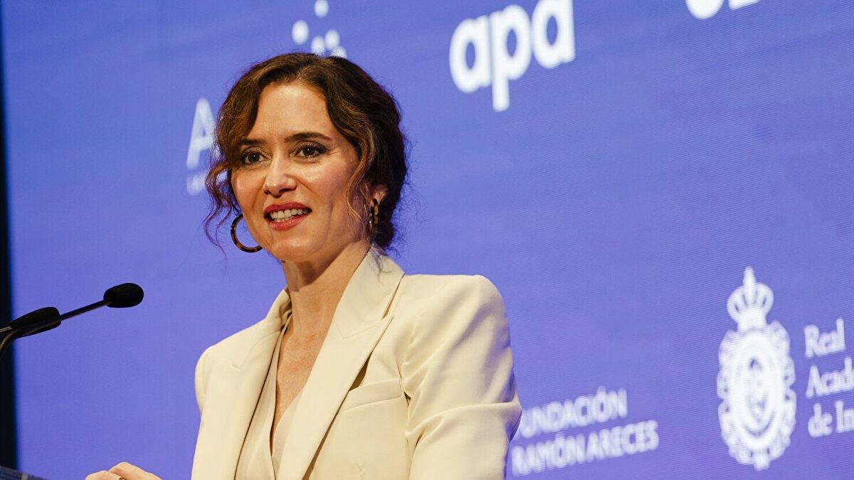 Madrid construye más vivienda pública que todas las comunidades del PSOE juntas