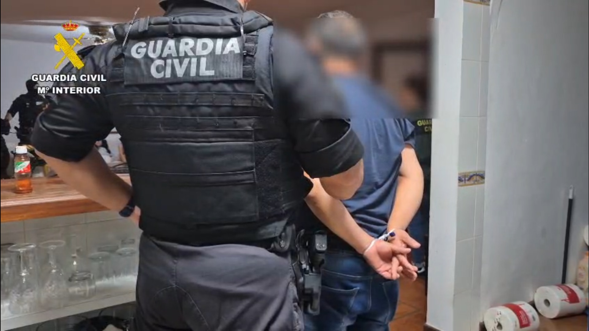 La Guardia Civil libera en Ibiza a 25 mujeres captadas con falsas ofertas de empleo
