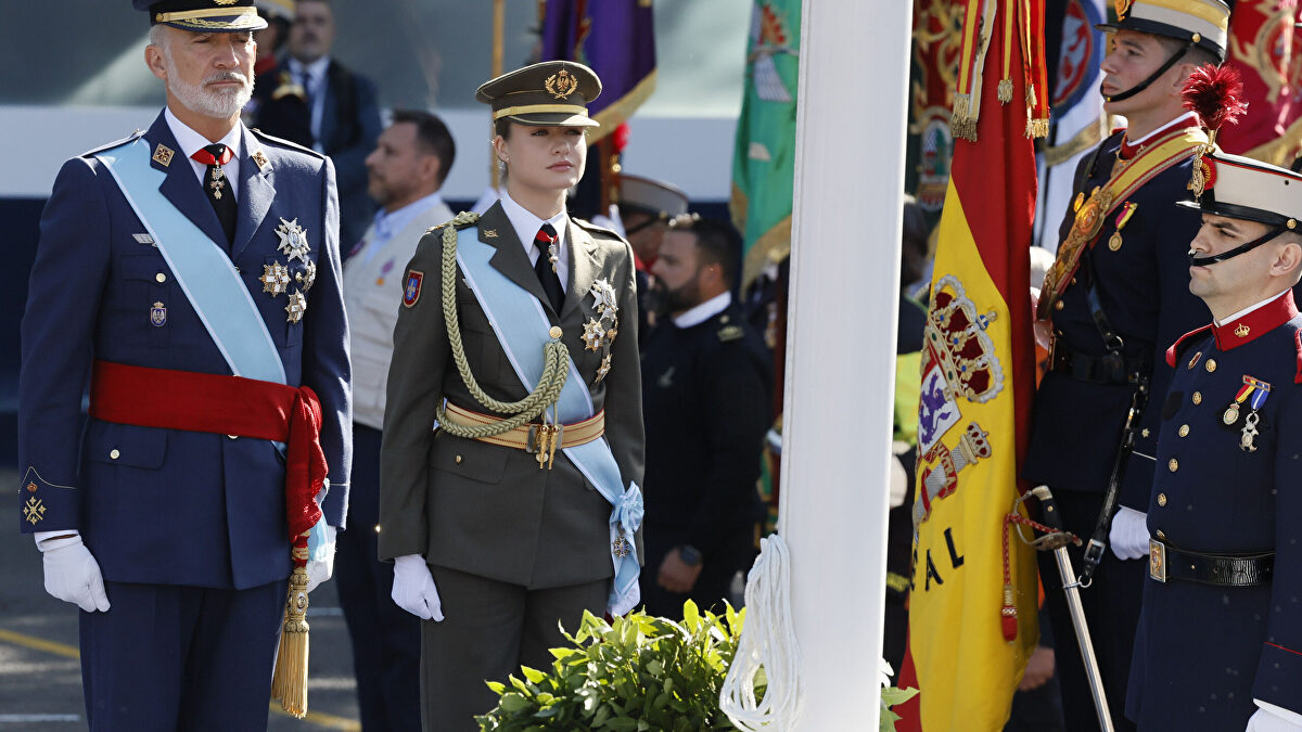 Felipe VI y la Princesa de Asturias presiden el emotivo homenaje a los caídos