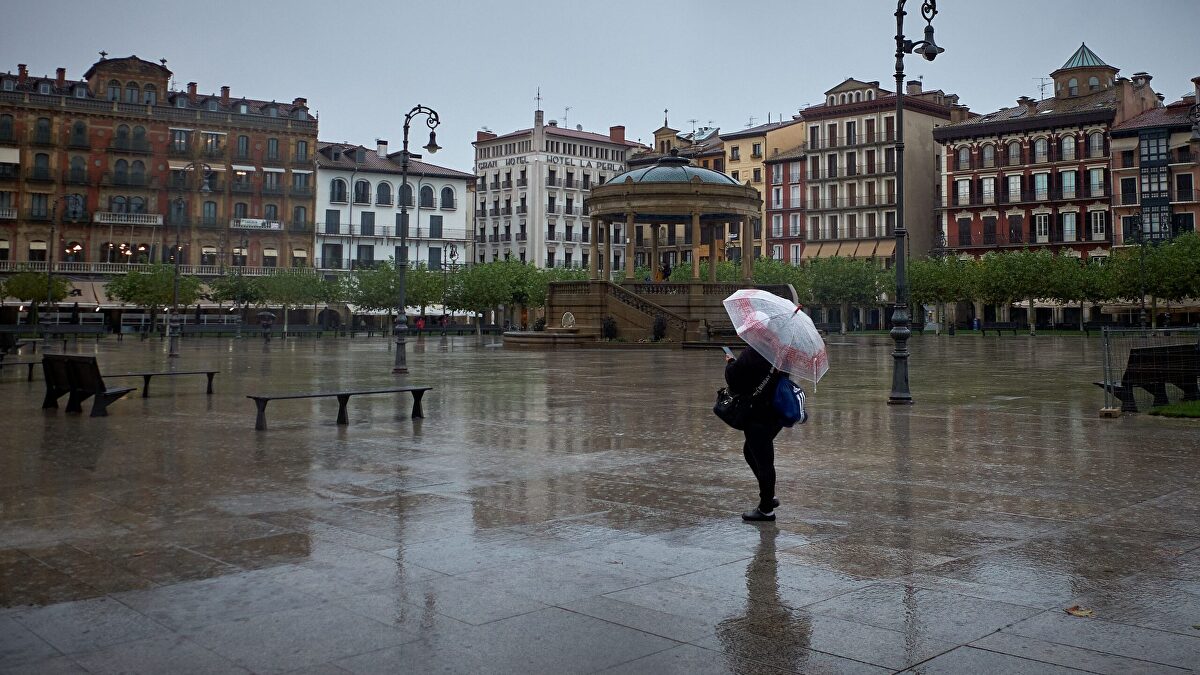 España pasará del calor veraniego a una DANA con tormentas y frío este fin de semana