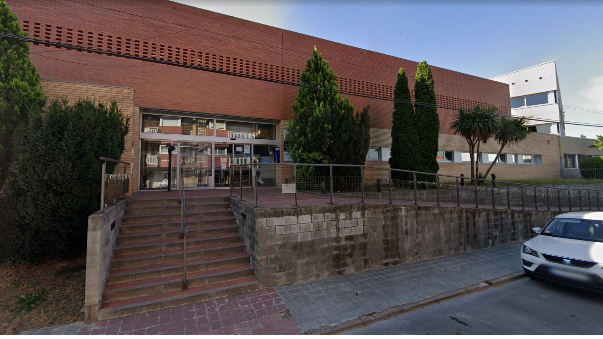 Agreden con un arma blanca a un médico de un centro de salud de Barcelona y acaba hospitalizado