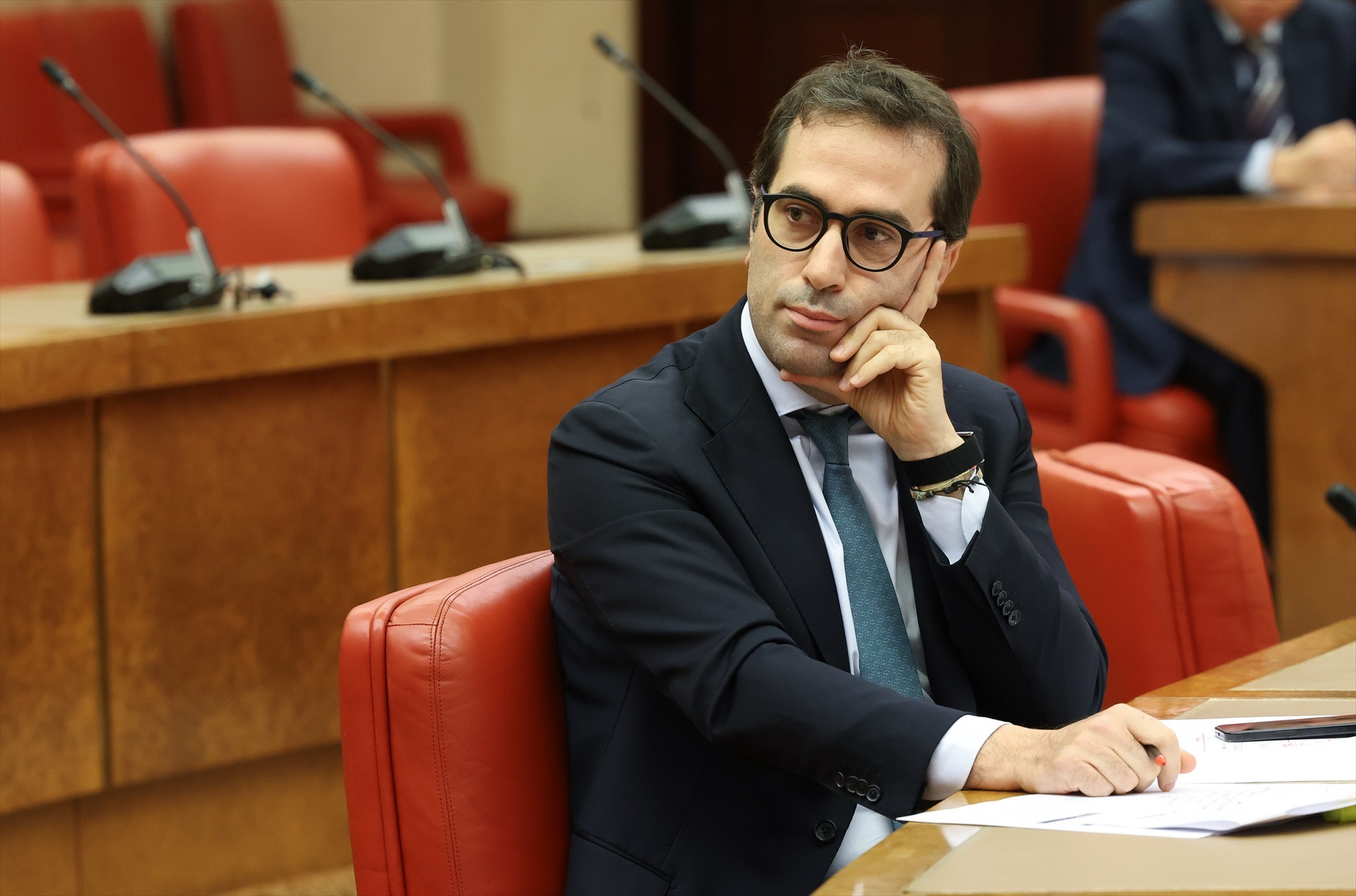 Cuerpo se confiesa: las cotizaciones no dan para pagar pensiones
