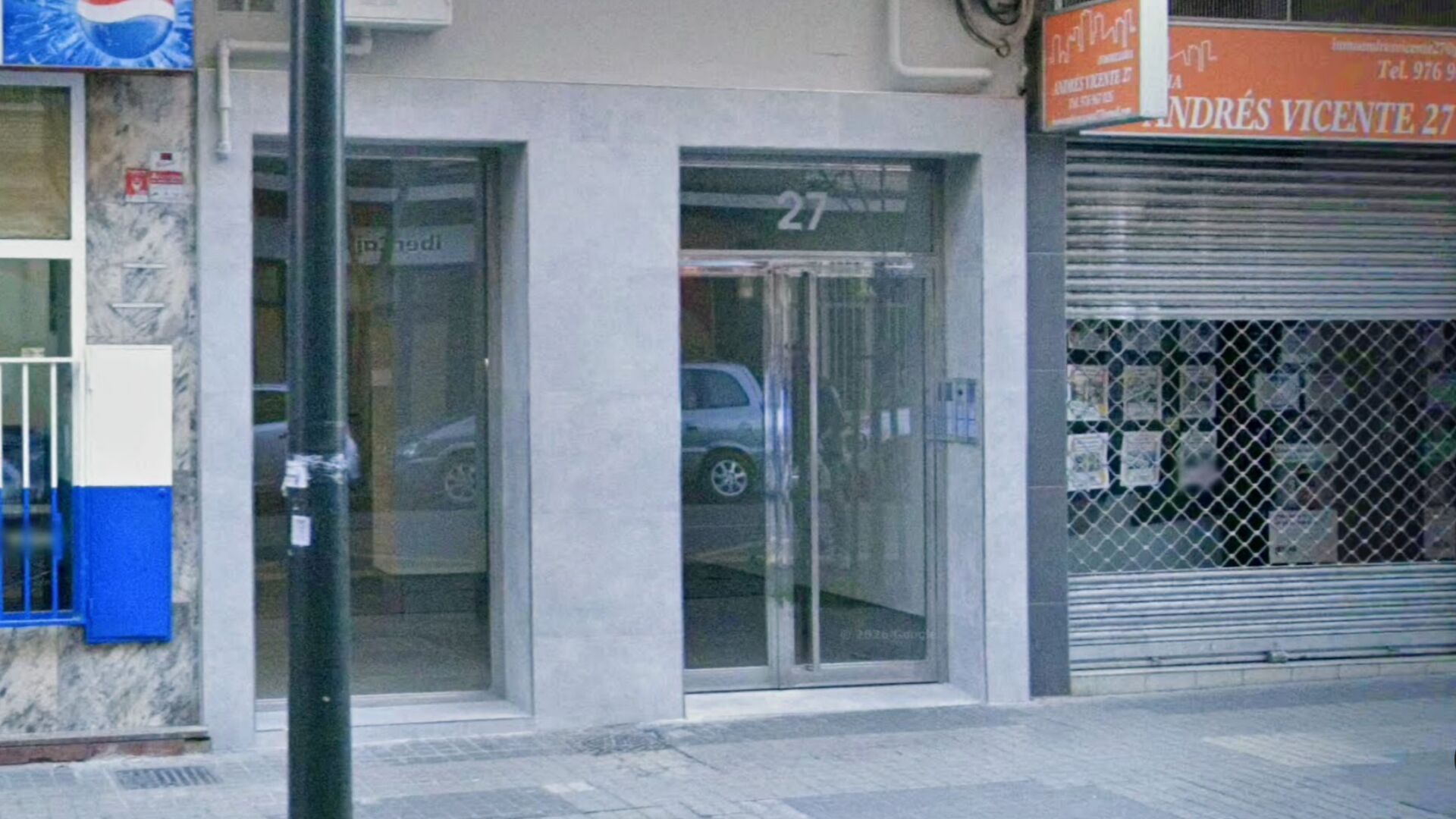 Muere una niña al precipitarse desde una ventana en Zaragoza