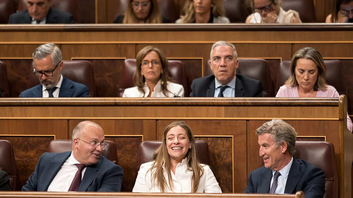 Los cabeza de listas del PP el 29-N: Tellado por La Coruña, Ester Muñoz por León y Alicia García por Ávila