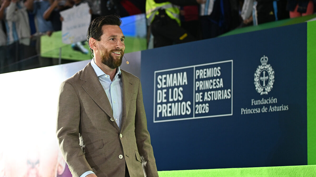 Oviedo se vuelca con Messi ante la entrega del Premio Princesa de Asturias de los Deportes