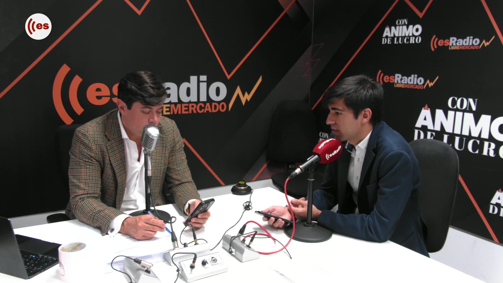 Récord de recaudación y 140 subidas de impuestos: el saqueo de Sánchez a la clase media