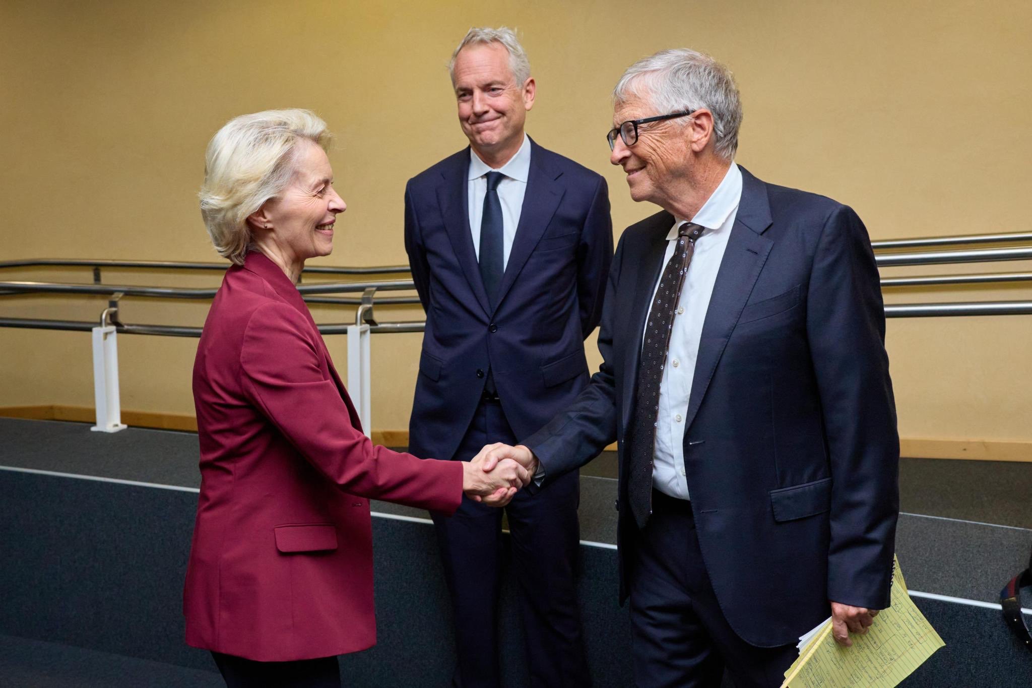 ¿De qué han hablado Von der Leyen y Bill Gates en su reunión privada?