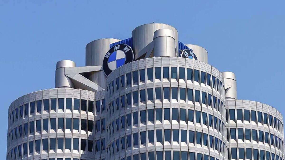 Colapso informático en BMW por las millonarias bajas voluntarias