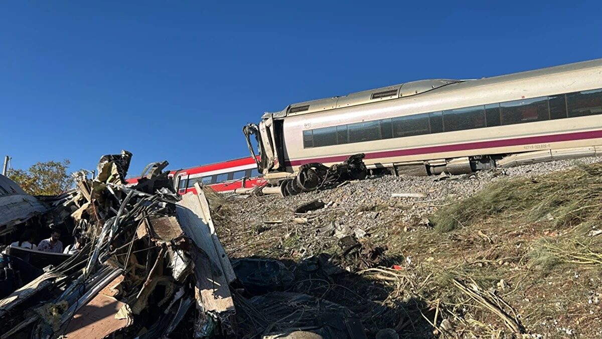 Grave colisión ferroviaria de alta velocidad en Toledo