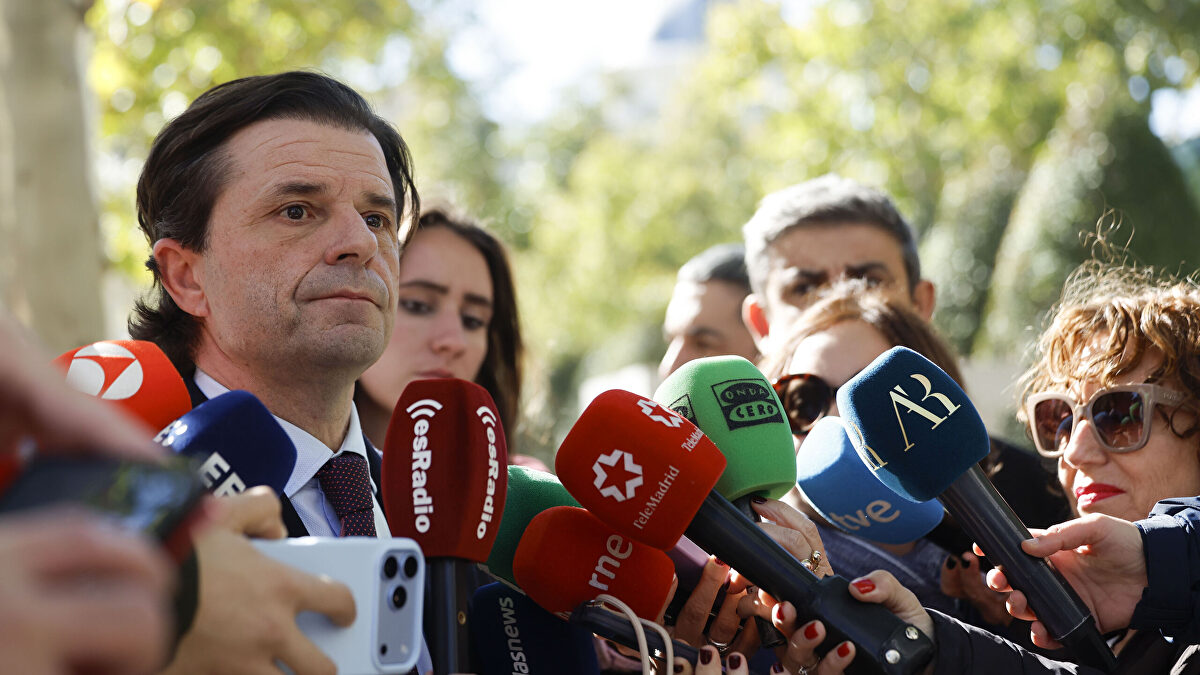 Sáenz de Tejada asegura que habó de eliminar del proceso judicial a Biedma y desvela reuniones con Sumar y Podemos