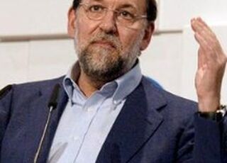 RAJOY-190408.jpg