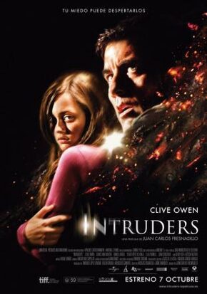 Póster Intruders